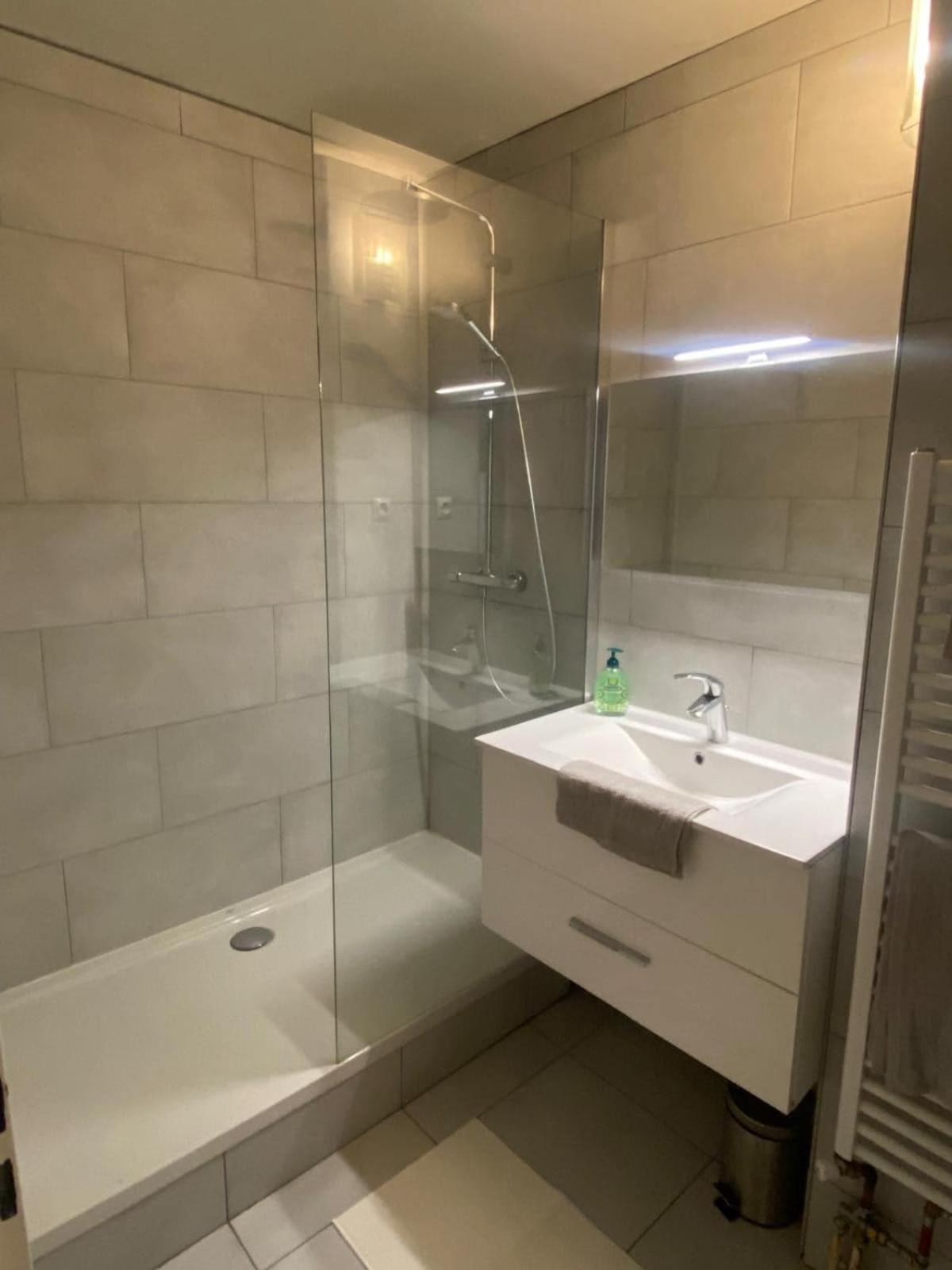 Evry Moon Apartment 70M2 Spacious And Bright Courcouronnes Exterior foto